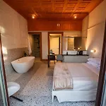 Des Bains أتشيريالي
