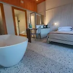 فندق مبيت وإفطار Des Bains 4*