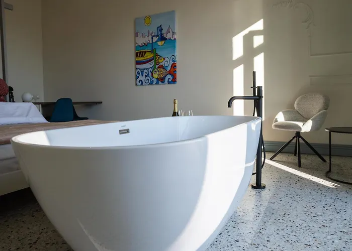 Bed & Breakfast Des Bains 4*