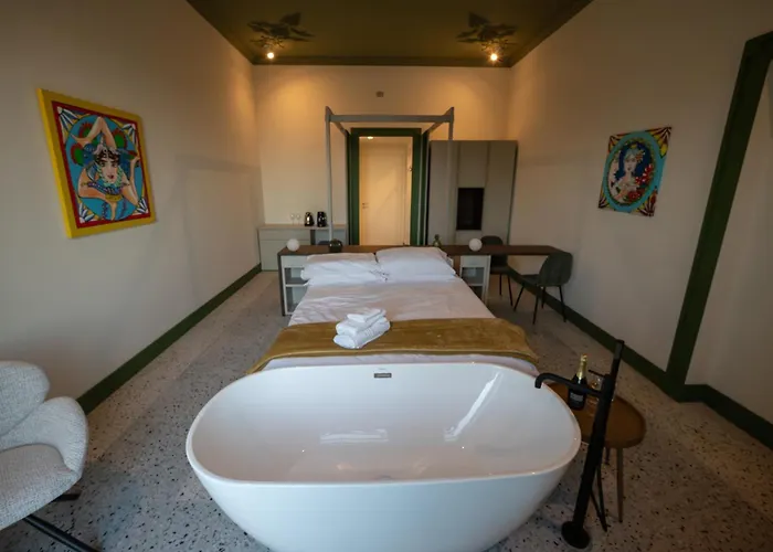 Des Bains לינה וארוחת בוקר 4*